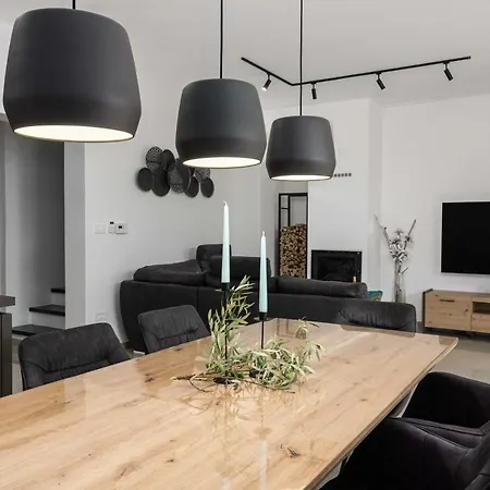 Villa More Villa Brzac