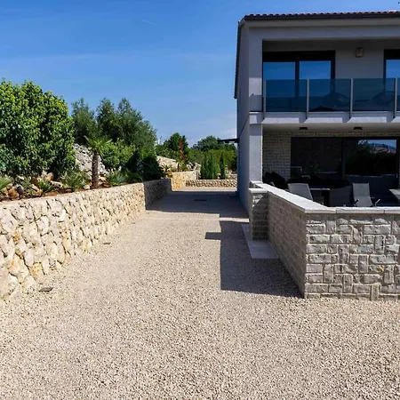 Villa Villa More *
